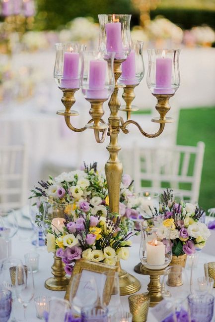 Consigli per centrotavola con candelabri 12