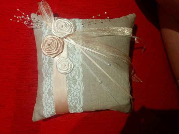 Come sarà il vs cuscino per le fedi? - 1