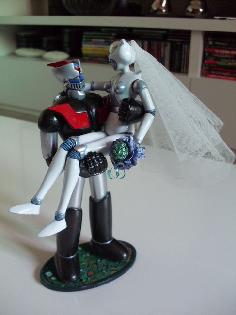 Cake topper