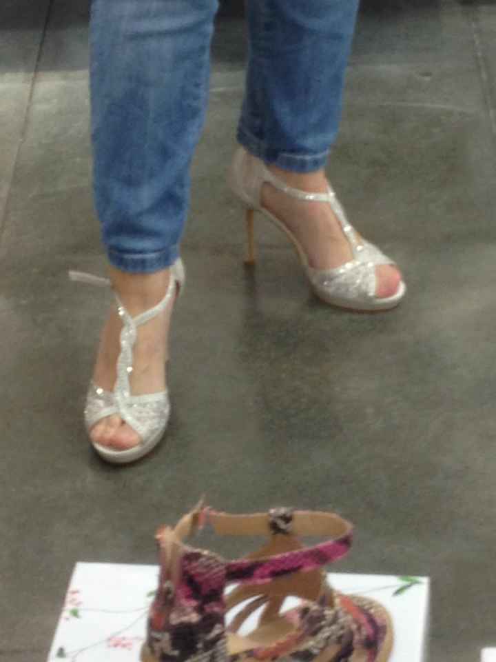 Tra i due litiganti il terzo gode: ecco le mie scarpe! - 4