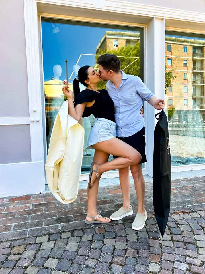 Ho ritirato il mio abito da Sposa!! 🤍✨non mi sembra vero ma ci siamo quasi!! - 1