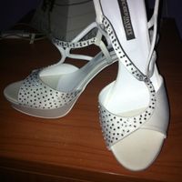 Tra i due litiganti il terzo gode: ecco le mie scarpe! - 3