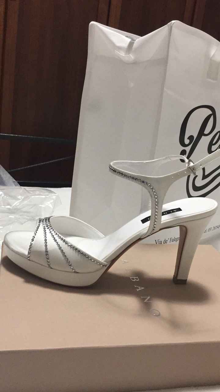 Trovate anche le scarpe!! - 2