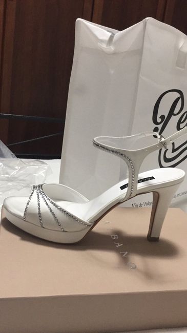 Trovate anche le scarpe!! - 2