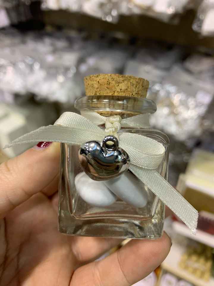 Bomboniere: almeno i confetti ci sono 😂 - 1