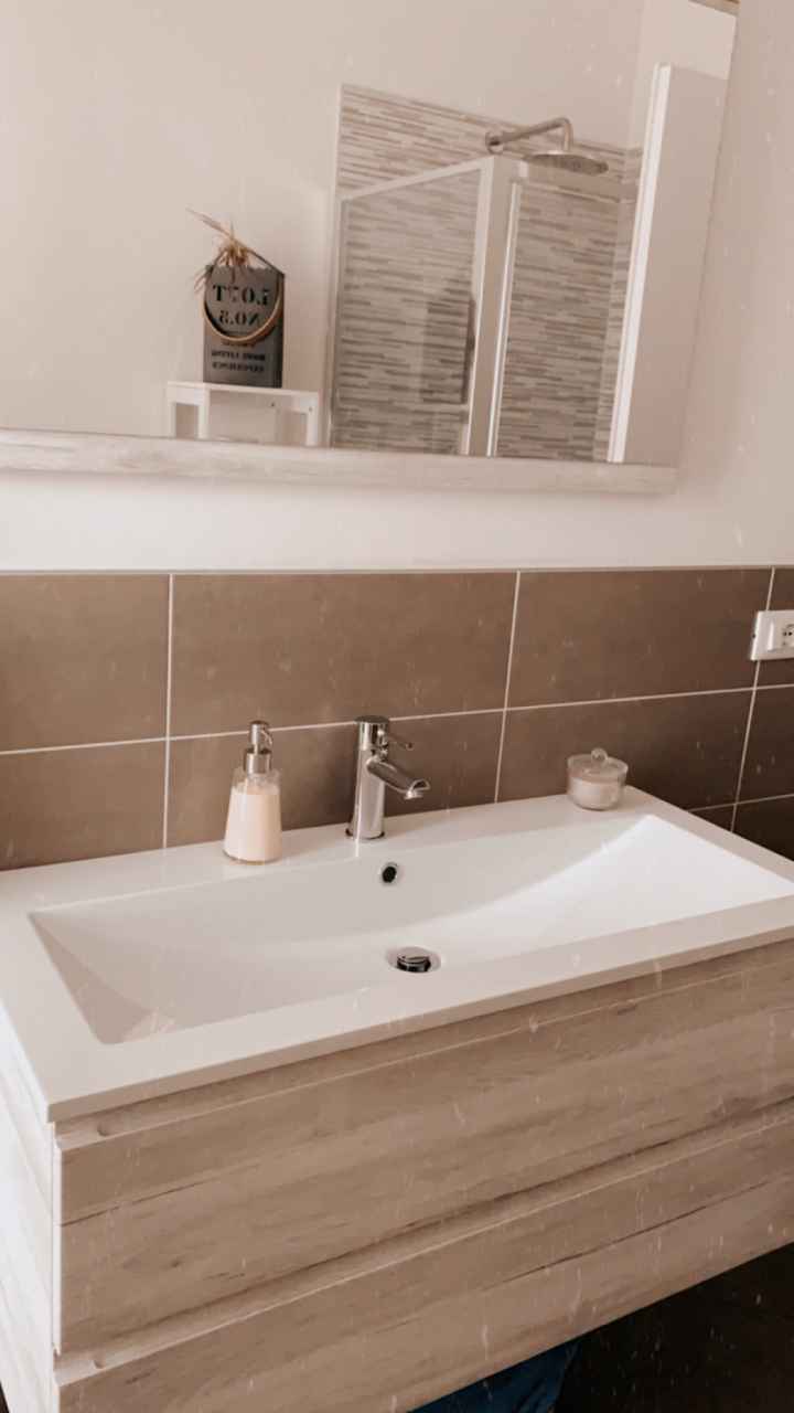 Come sono i pavimenti e le pareti della vostra casa? - 9