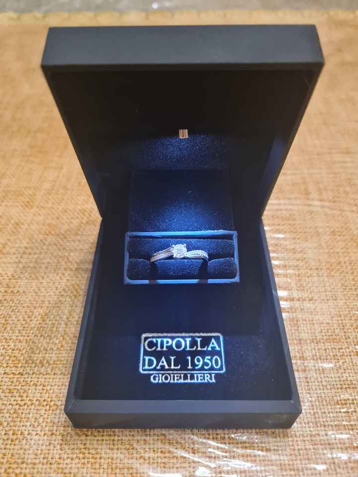 Celebriamo l'amore! Uscite l'anello 📸💍🥳❤️ - 1