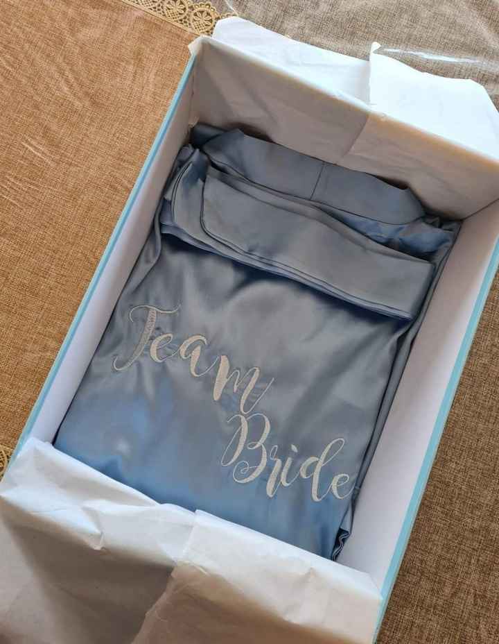 Vestaglia sposa e testimoni - 1