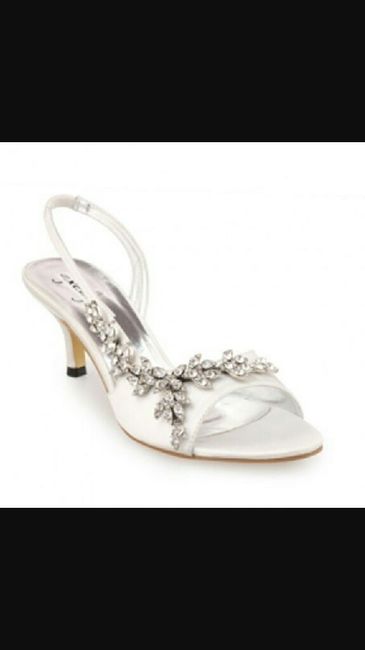 Posso sposarmi  con un  sandalo flat? - 1