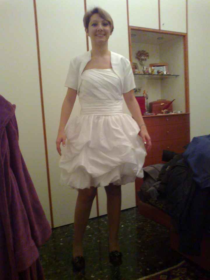 Abito con coprispalle