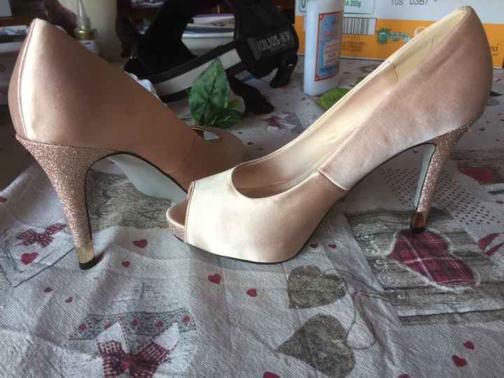 Forse... scarpe? - 1
