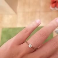 E ora mostraci una foto del tuo anello di fidanzamento! - 1