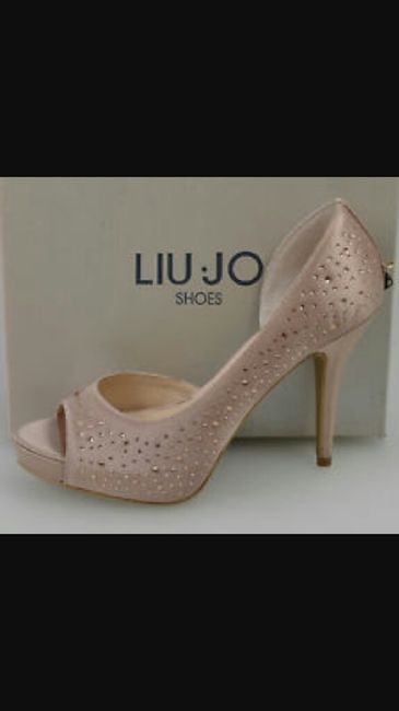 Alla ricerca delle scarpe rosa cipria - 2