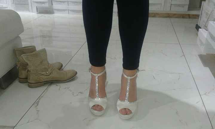 Ragazze ho il problema della  alle gambe - 1