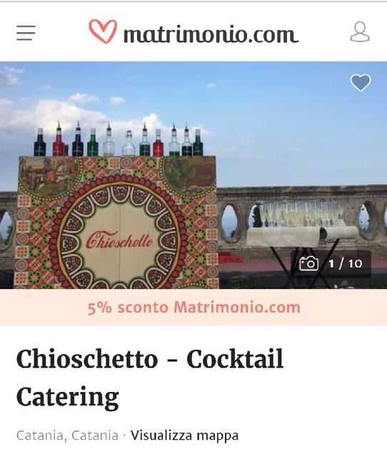 Carrettino o ape car fuori dalla chiesa - 1