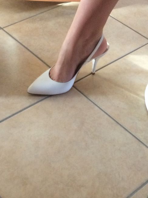 Sono curiosa di vedere le vostre scarpe. .. - 1