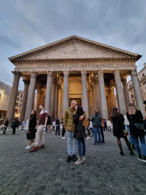 Postate una foto di voi due 👇 - 1