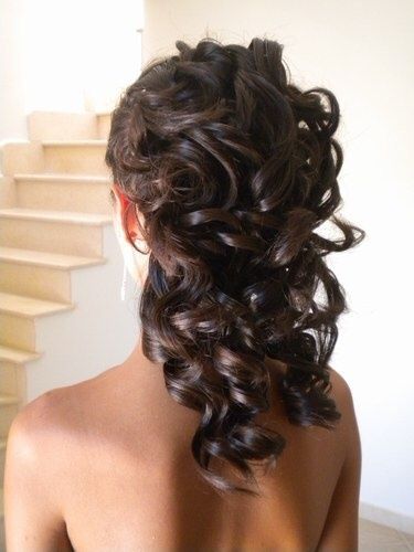 Acconciatura semiraccolta 5