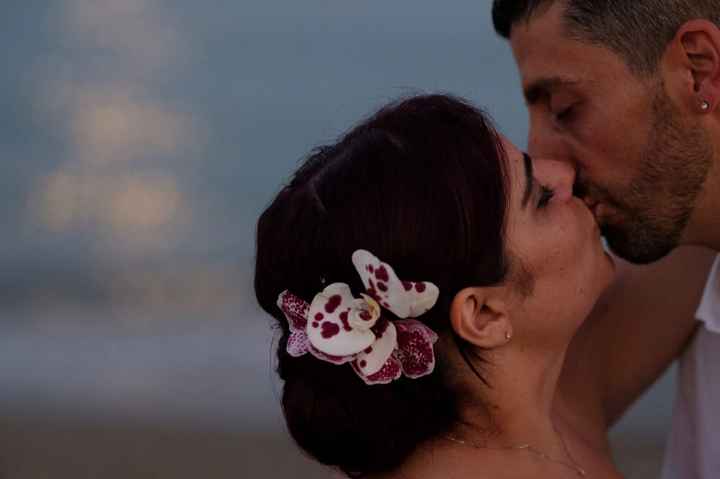 Voglio vedere le vostre vere acconciature con i fiori freschi! - 1