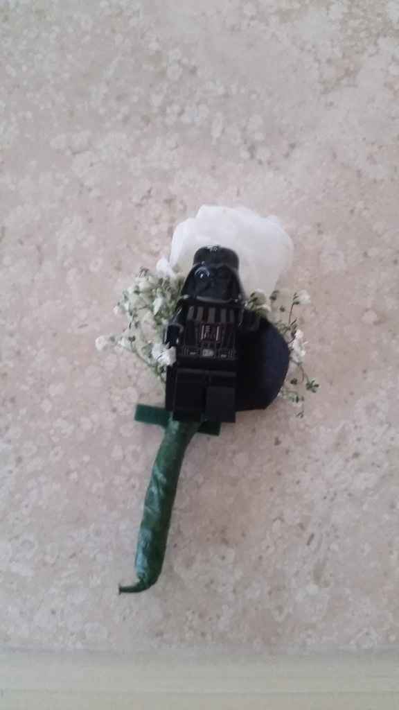 Fiore all'occhiello con Darth Vader