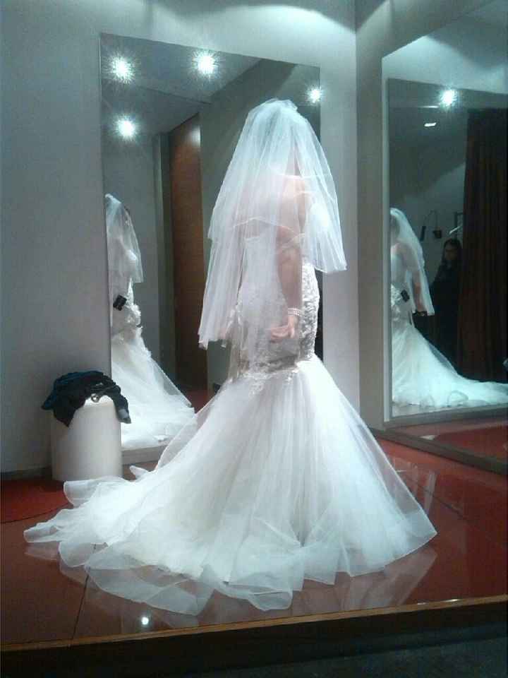 Mezza sirena o sirena con gonna ampia per spose non alte - 1