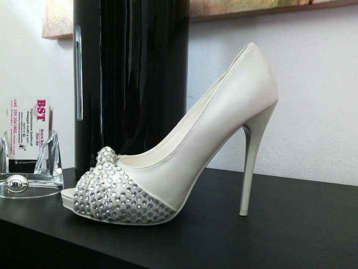 Habemus scarpe. - 1