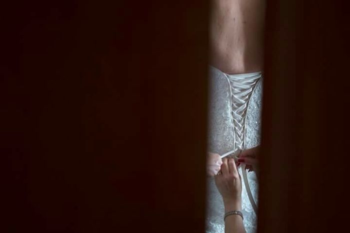Promosso o bocciato: abito da sposa stringato - 1