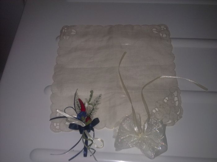 Fazzoletto, confetti e fiorellini