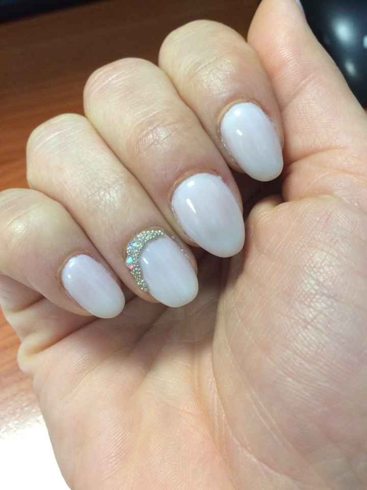 Manicure sposa - quale delle 2?! - 1