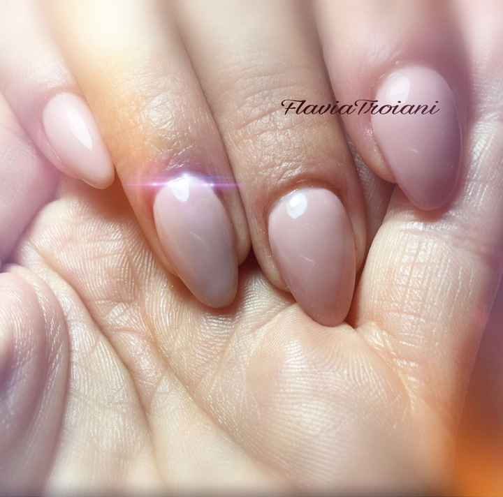 Manicure sposa - quale delle 2?! - 2