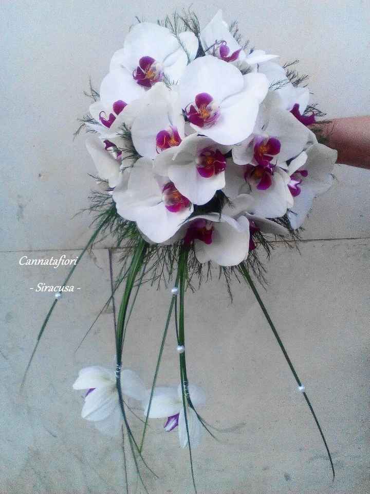 Bouquet a cascata con orchidee - 1
