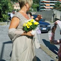 ABITO E BOUQUET
