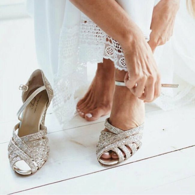 Scarpe sposa bianche o...? - 2