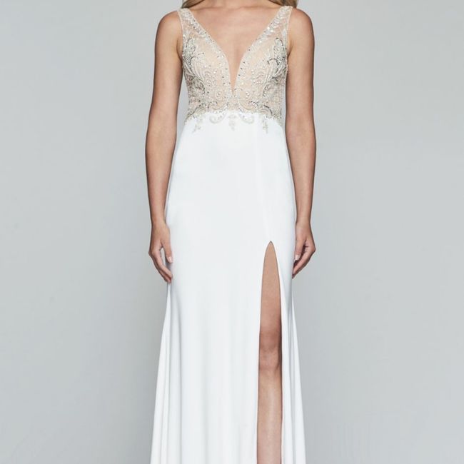 Festa rimandata..cambio d’abito? 👗 7