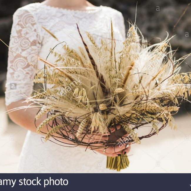 Fiori secchi nei decori e nel bouquet sposa 8
