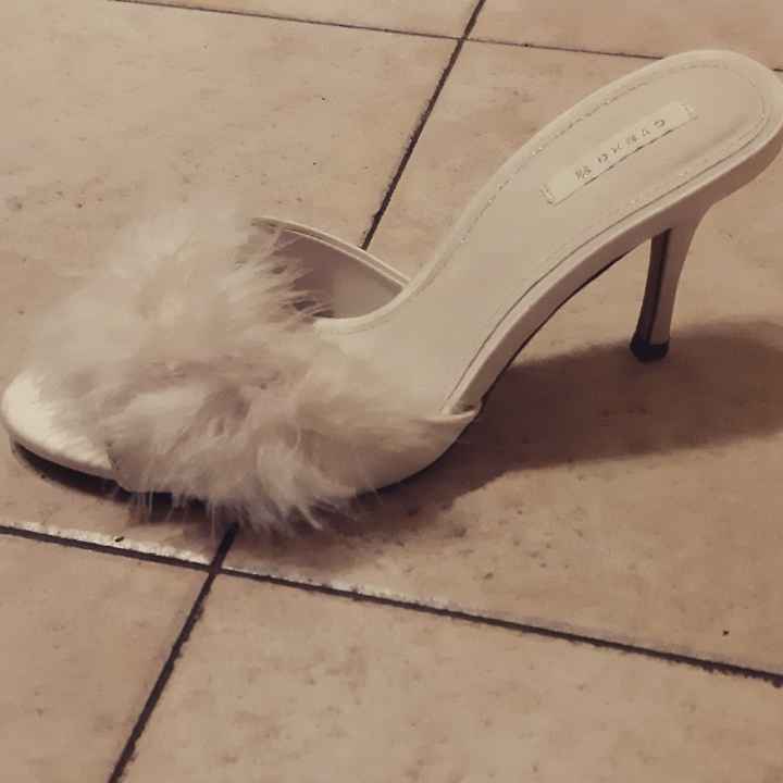 Cercasi ciabatte sposa! - 1