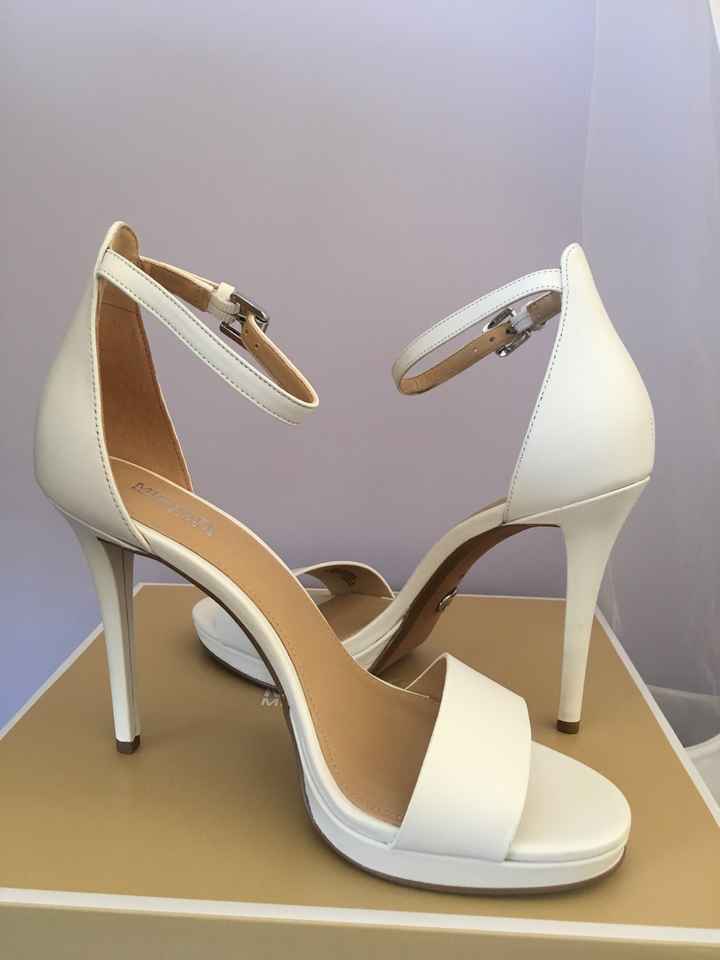 👠 👠👠👠 - 1