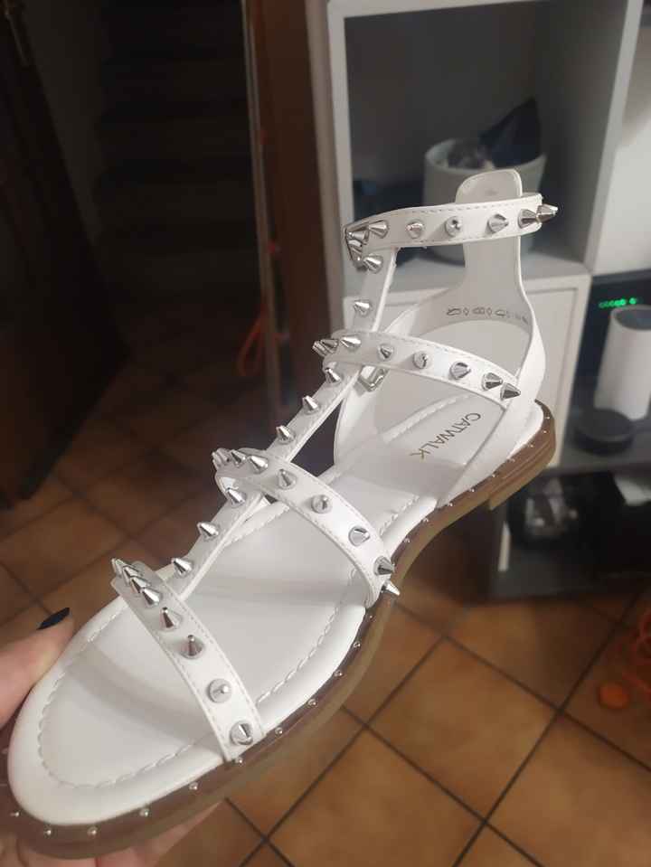 Quanto devono essere alte le scarpe da sposa? - 1