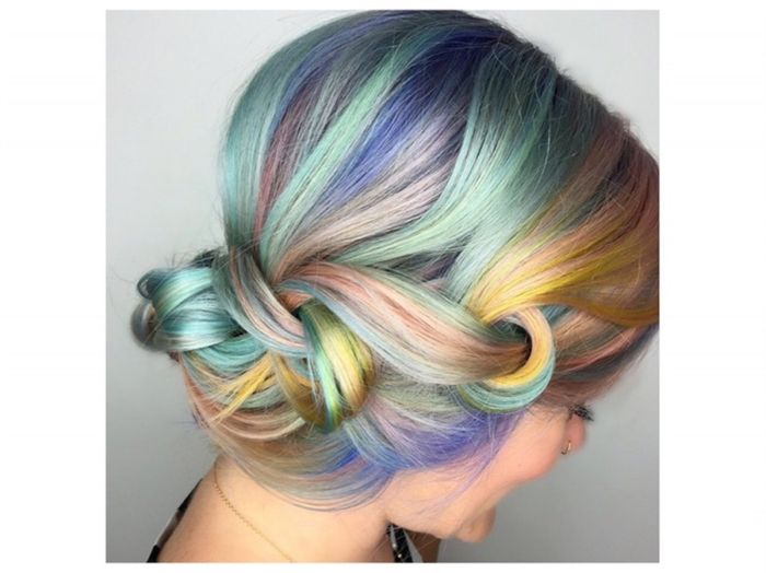 # Colour: Hairstyle Colorato - la faresti questa pazzia? 14