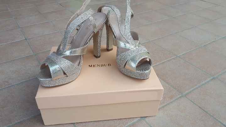 Ho trovato le scarpe. - 1