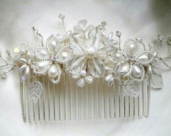 Acconciatura con pettinino - 1