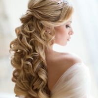 Acconciatura .... capelli legati oppure sciolti ? - 1