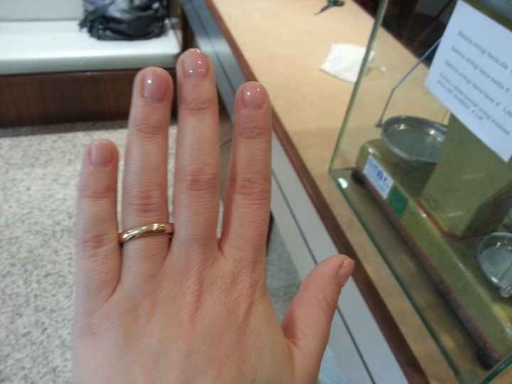 Emozionata! stiamo andando a vedere le fedi!!! - 1