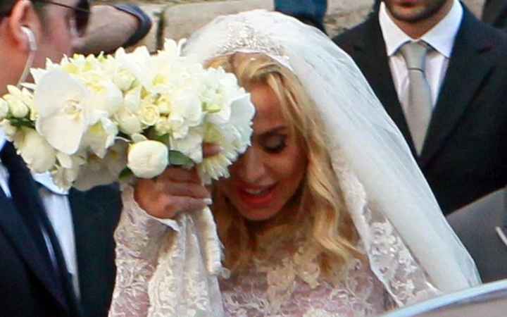 Valeria marini primissimo scatto abito sposa - 1