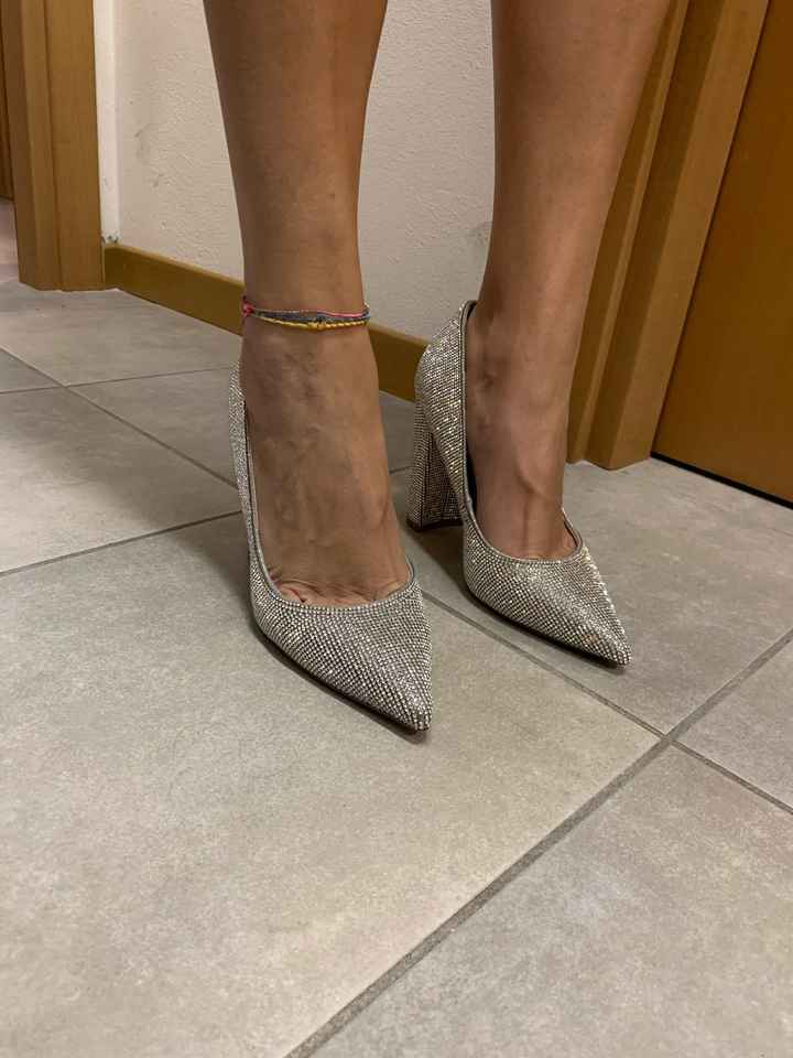 Collier o punto luce ? - 1