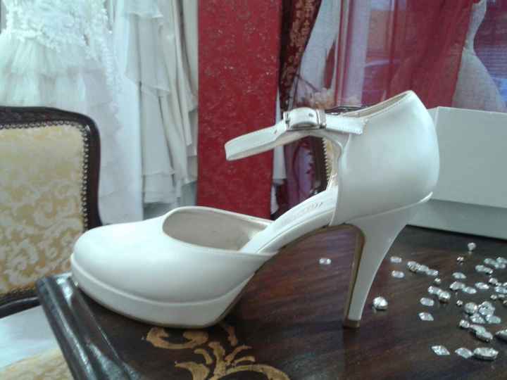 Scarpe vi piacciono?? - 1