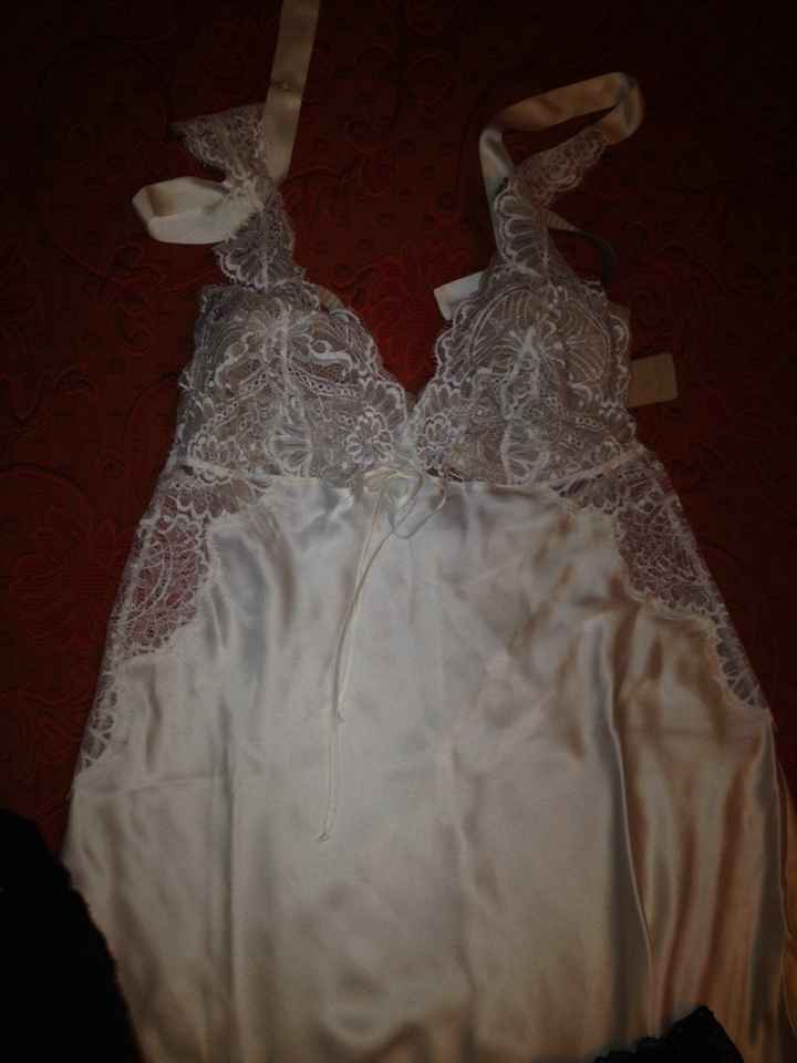 E anke intimo preso x trucco e parrucco e prima notte - 1