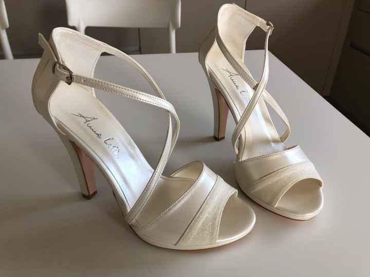 Quanto vi sono costate le scarpe da sposa? - 1