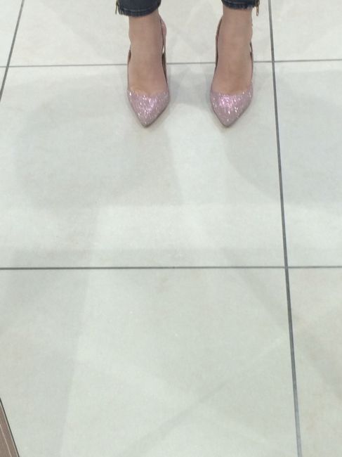 Scarpe forse trovate - 2