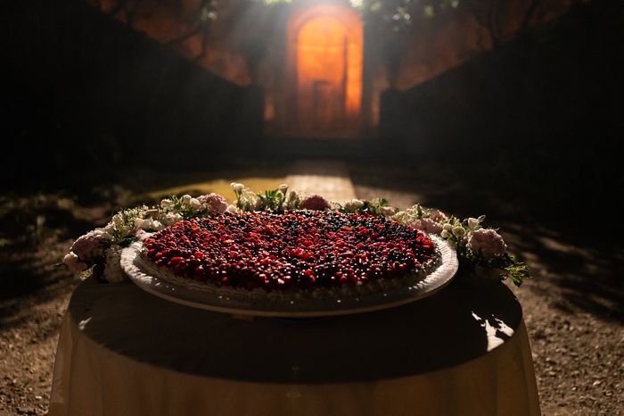 Torta nuziale, com'è e come era la vostra? 10